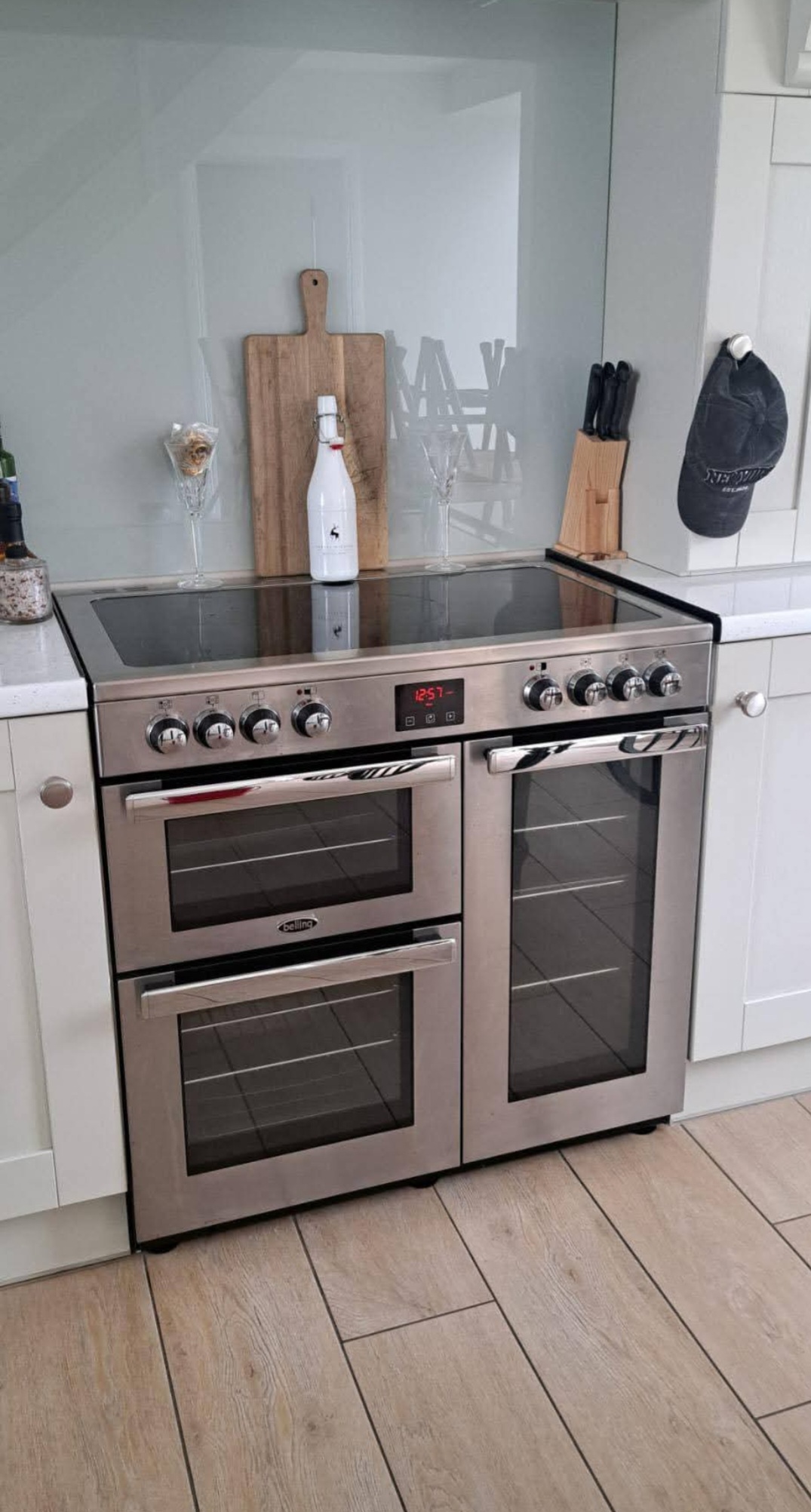 Professionally cleaned kitchen cooker and stovetop